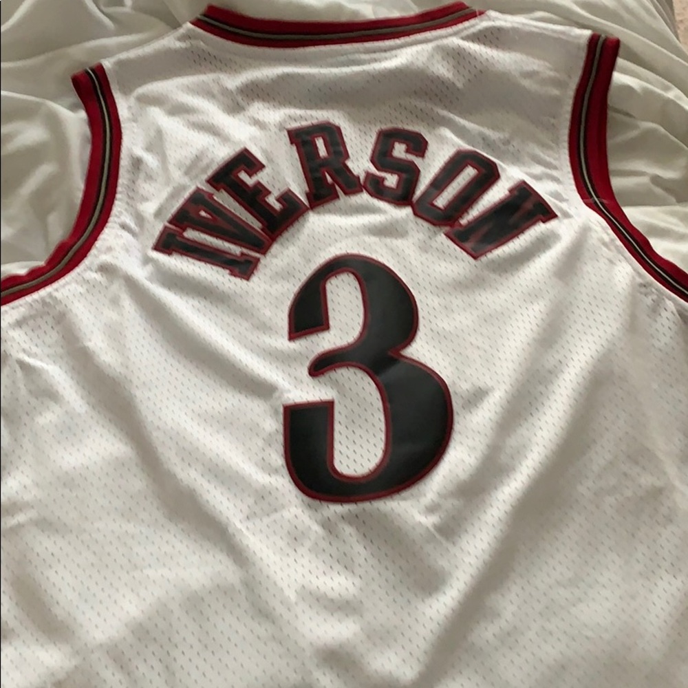 Allen Iverson- Sixers Jersey